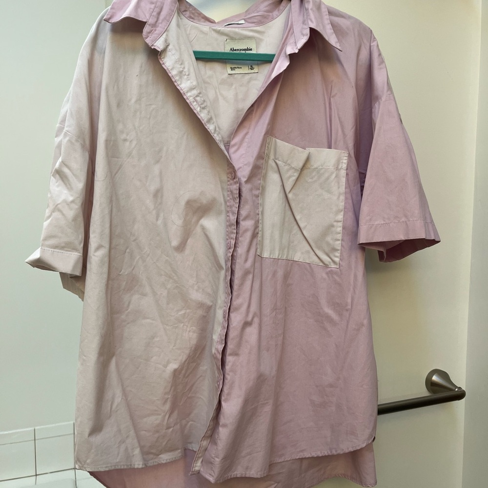 Abercrombie and Fitch Two Tone over sized short sleeve button down - Picture 3 of 4